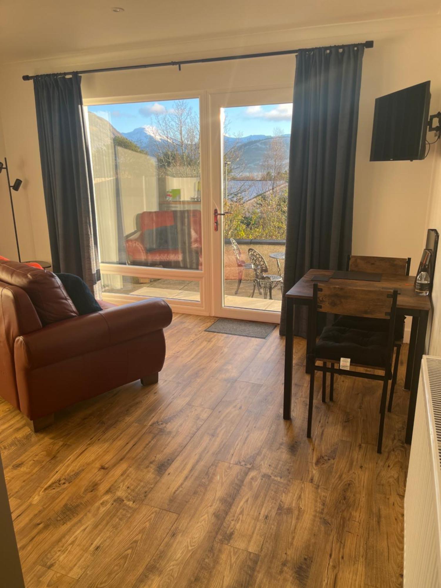 Tramore - Self Contained 1 Bedroom Unit - King Size Bed - Free Private Parking - 3 Miles From Fort William High Street Luaran gambar
